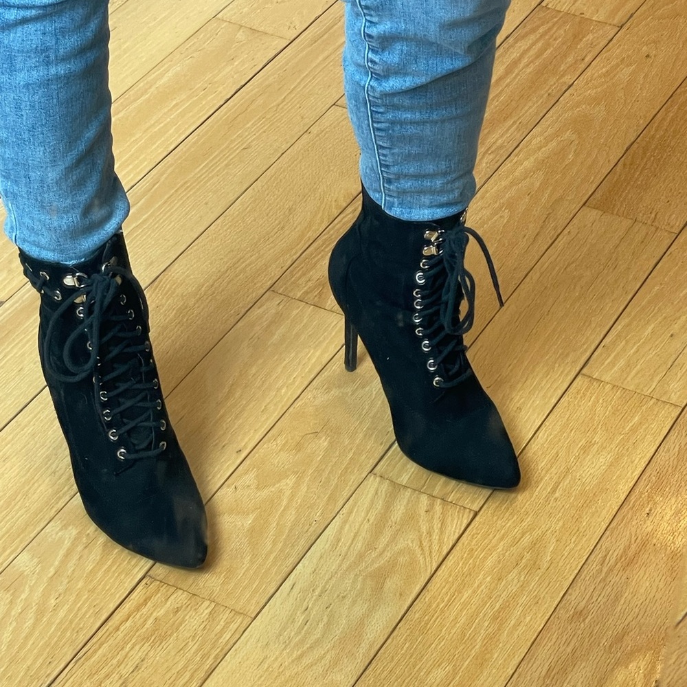 Elegant Black Lace-Up Ankle Boots